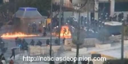 Disturbios en Grecia incendios y fuego
